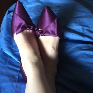 Caparros 3-inch Satin Plum Purple Heels - size 8